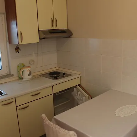 Marijana Apartman *